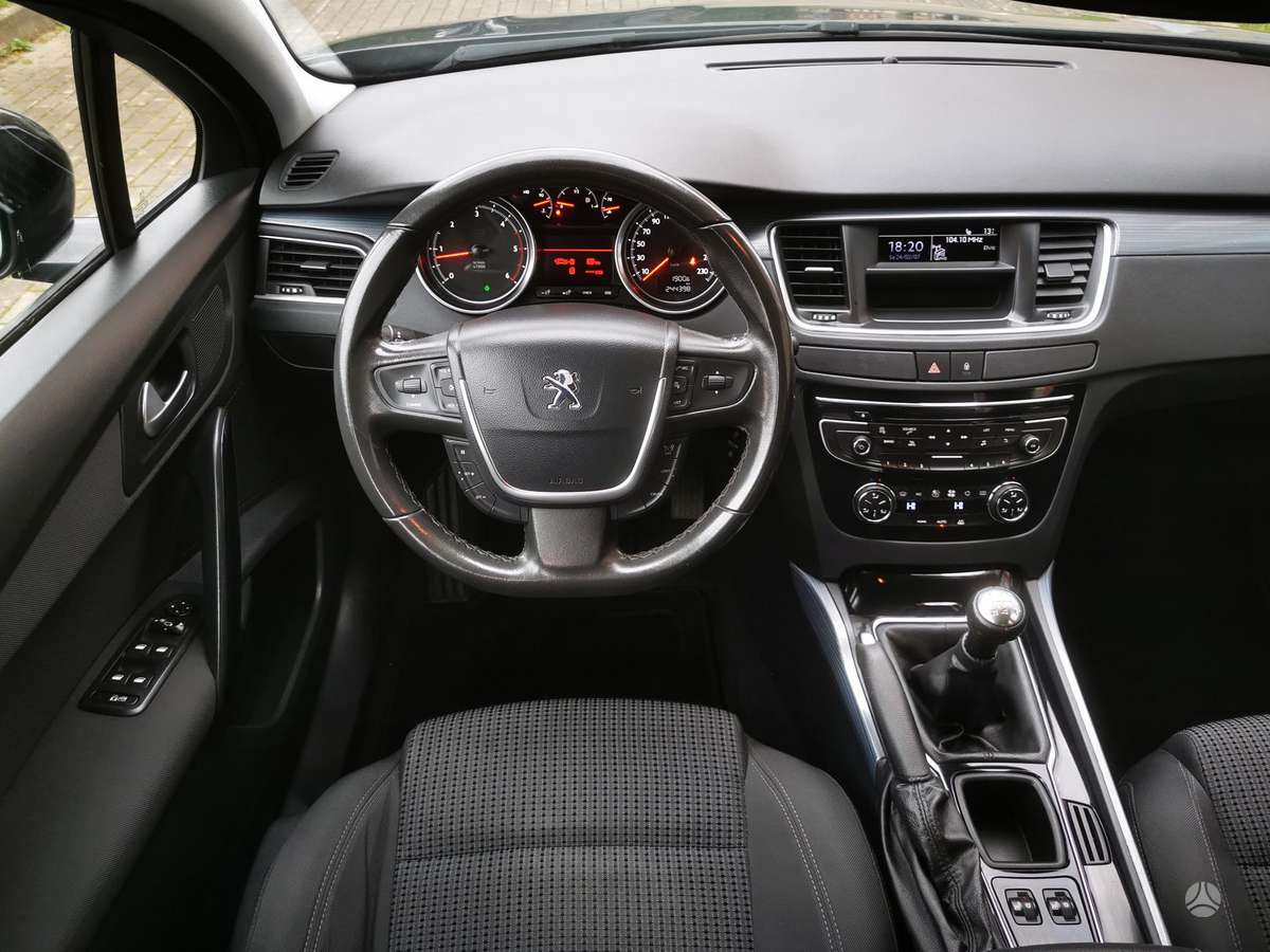 Peugeot 508 2014 — photo 18