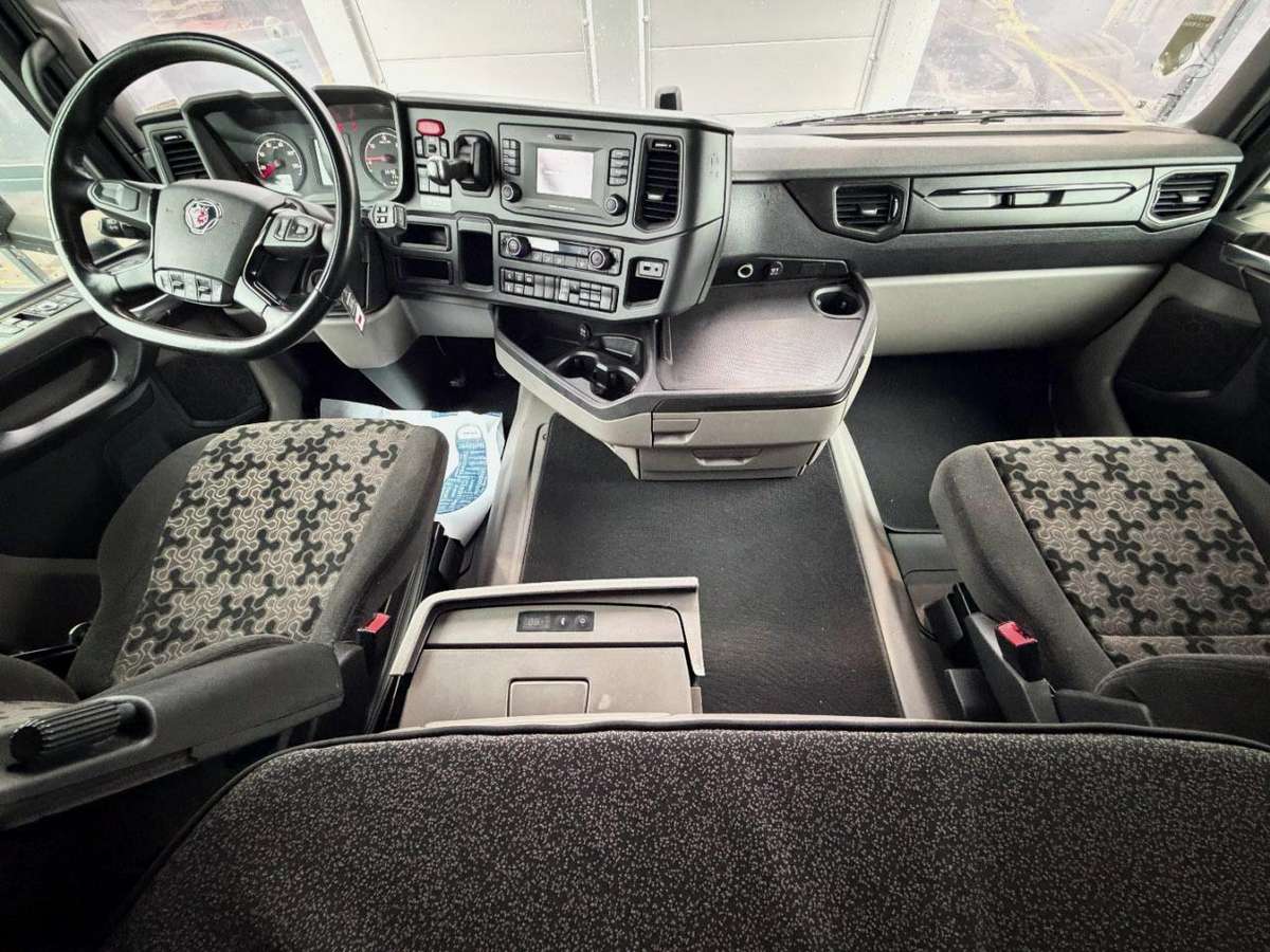 Scania R460   pakeista sankaba, double sleeper