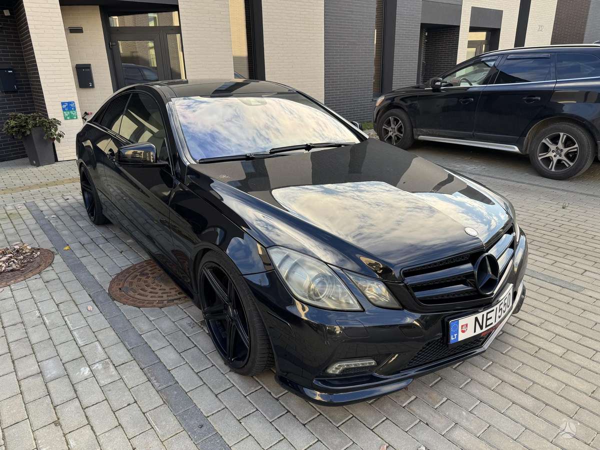 Mercedes-Benz E550