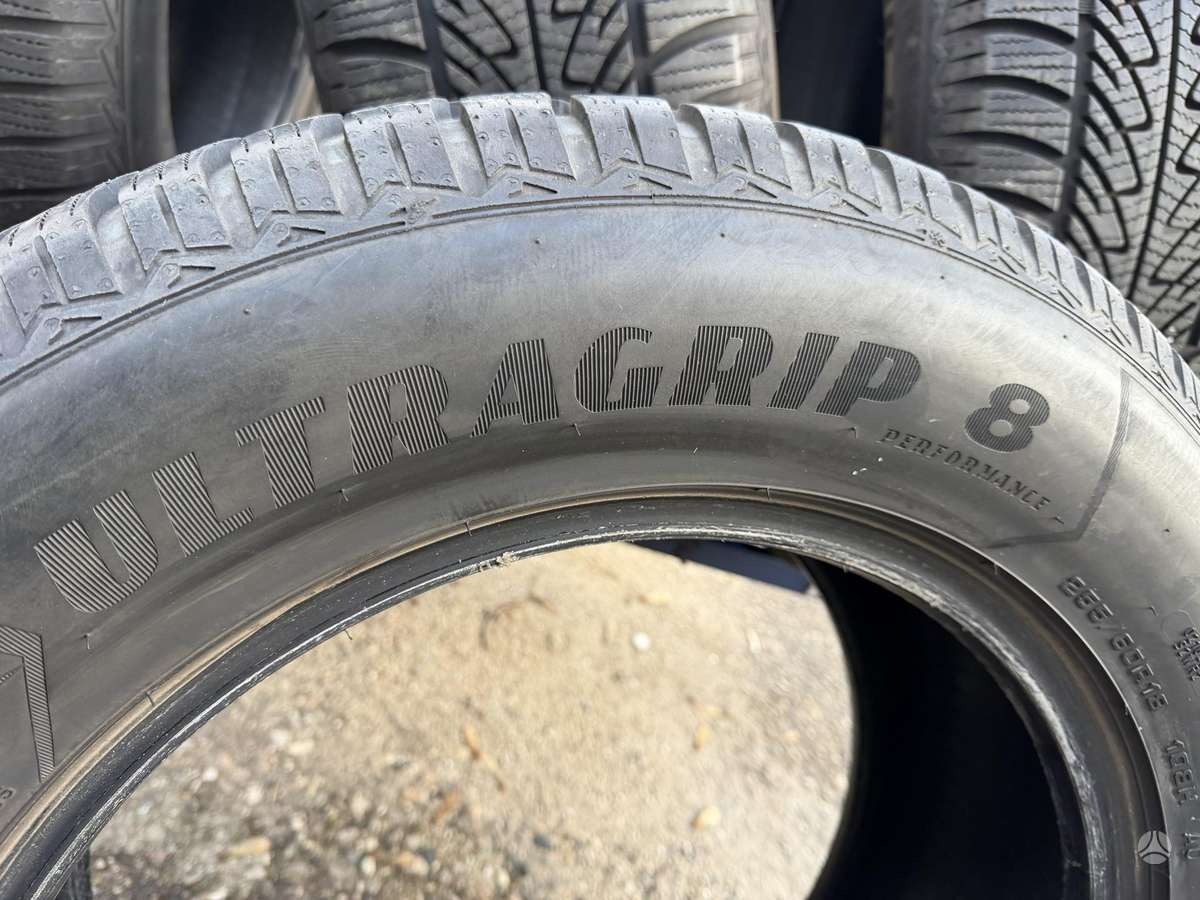 Goodyear UltraGrip 8 Performance, žieminės 255/60 R18