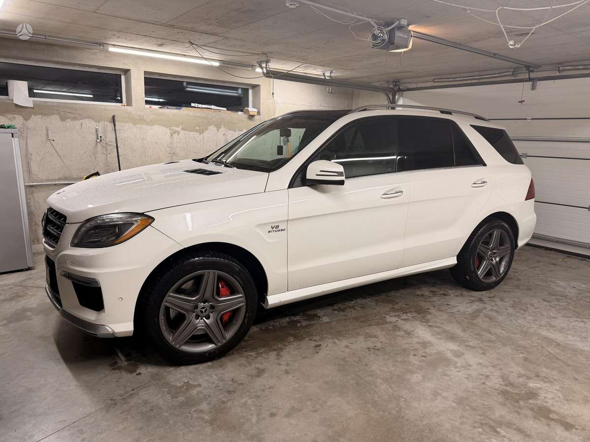 Mercedes-Benz ML63 AMG
