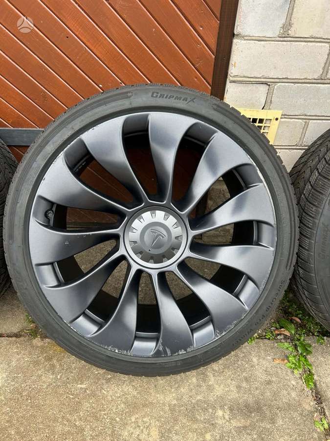 TESLA, light alloy, R21