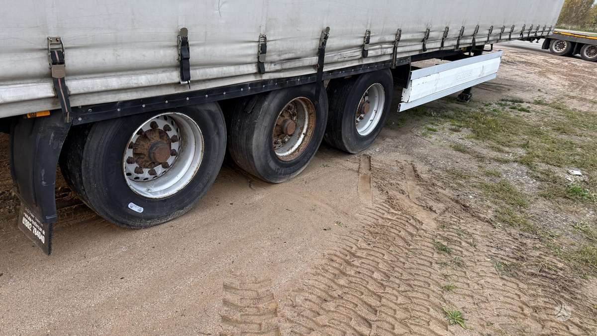 Krone SD, užuolaidinės / tentinės