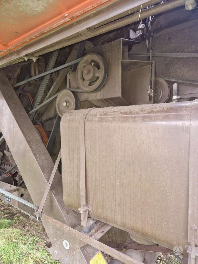 Dronningborg D3000, kombaini