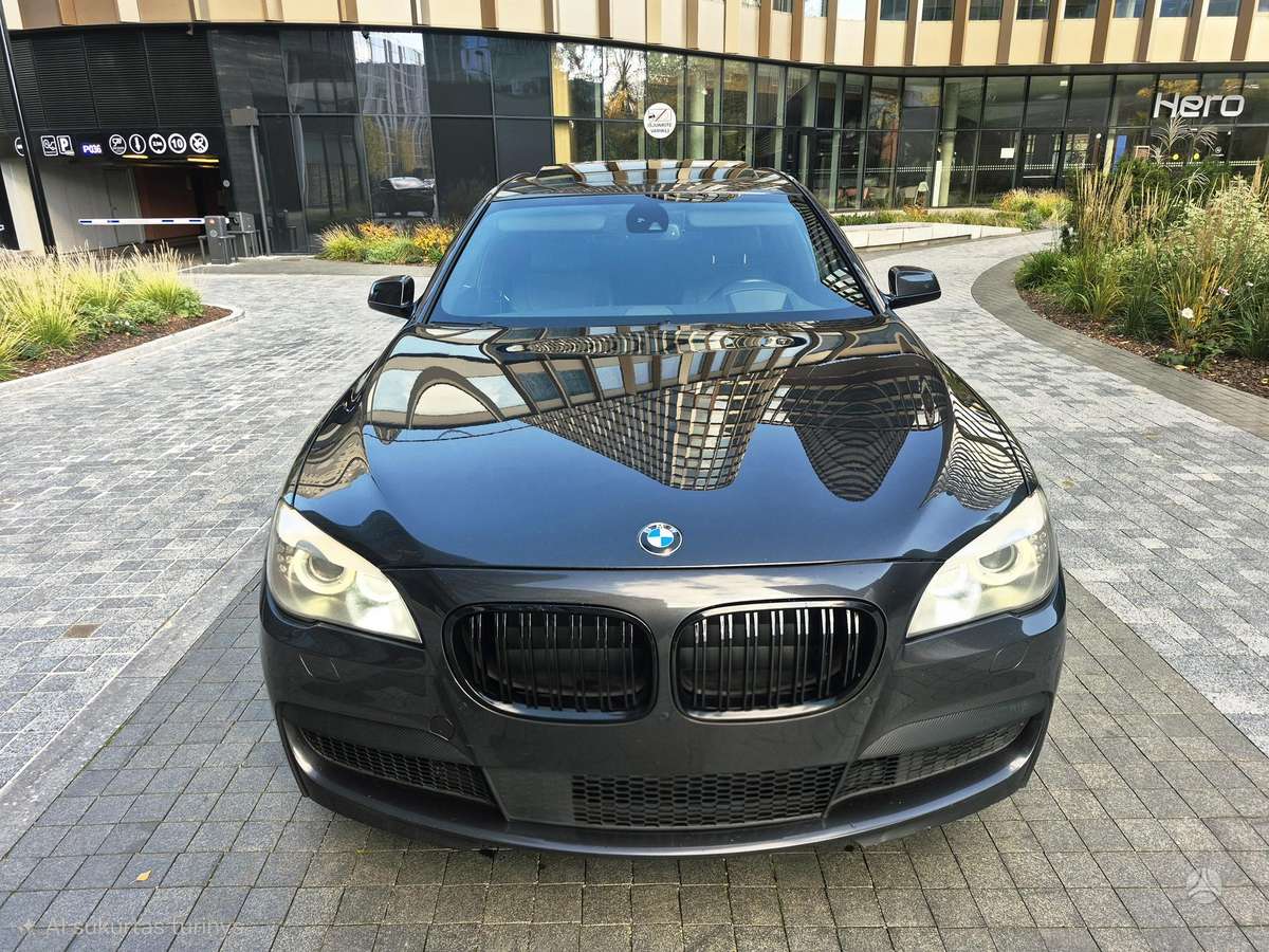 BMW 740