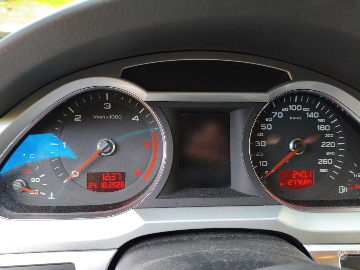 Audi A6 2009 — photo 6