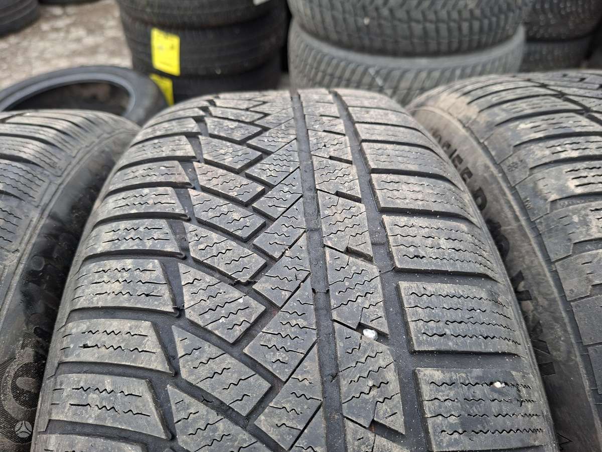 Continental, зимние 235/55 R19