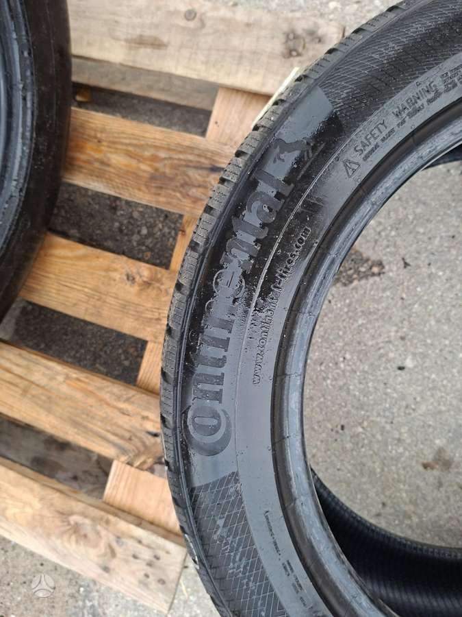 Continental, зимние 235/55 R19