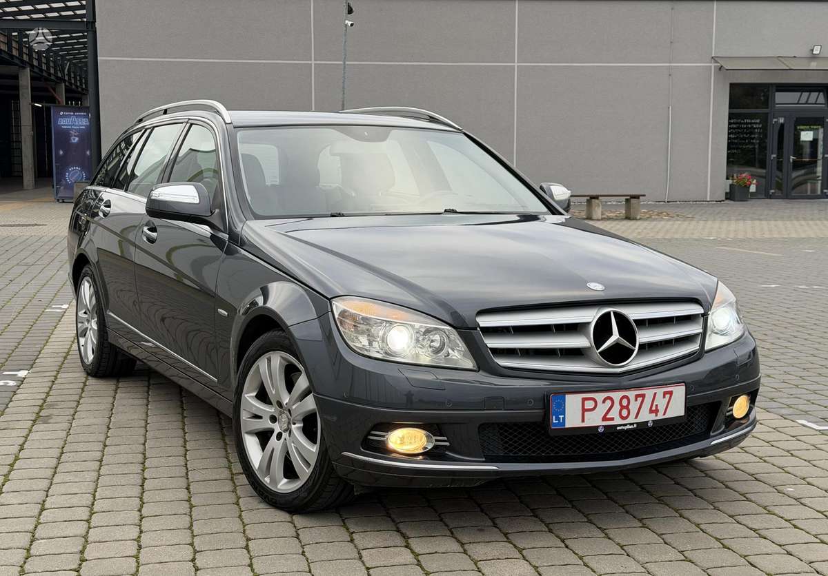 Mercedes-Benz E320