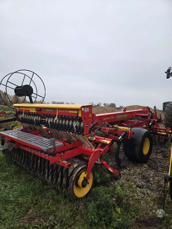 Vaderstad Topdown 300, žemės dirbimo / ruošimo technika