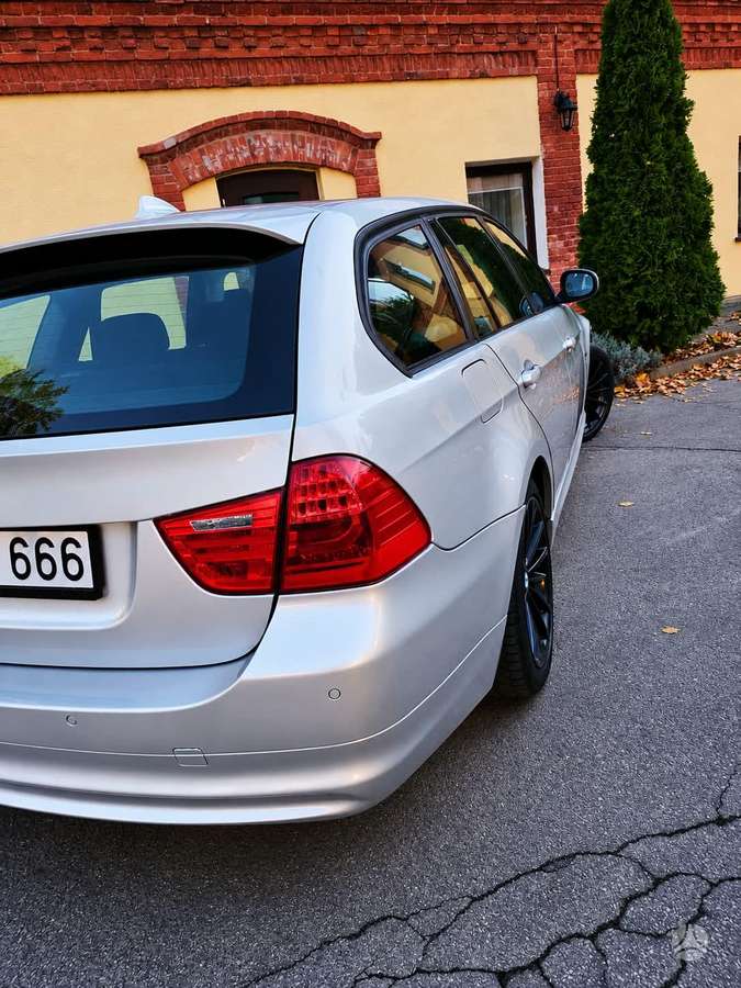 BMW 320, 2.0 l., Универсал