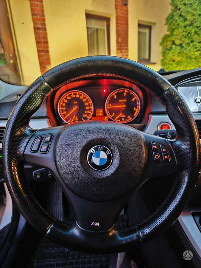 BMW 320, 2.0 l., Универсал