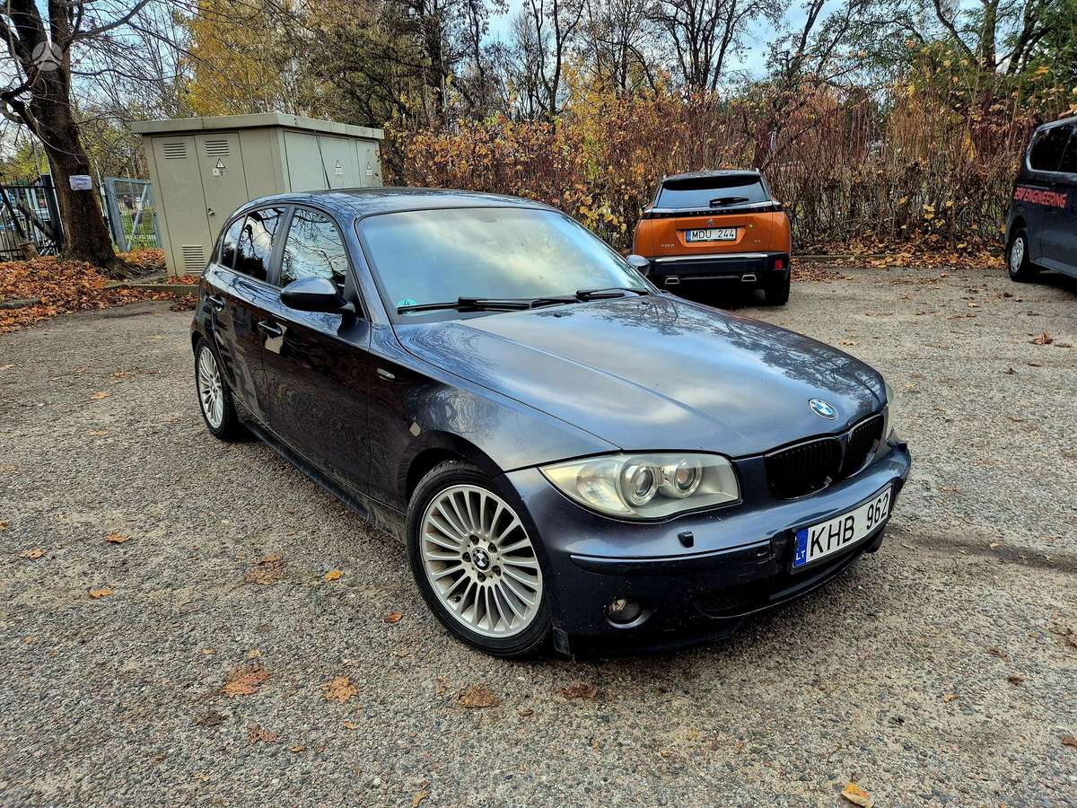 BMW 120, 2.0 l., hatchback