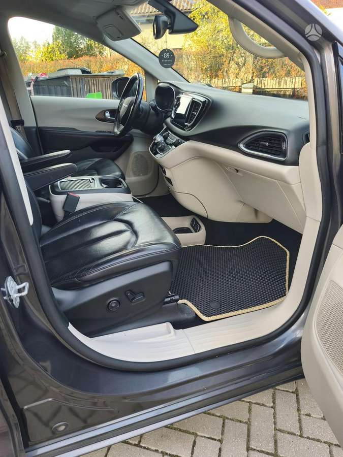 Chrysler Pacifica, 3.6 l., Минивэн