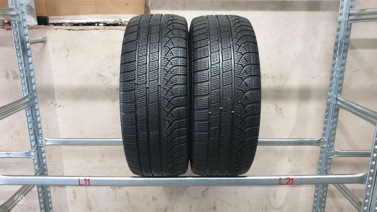 Pirelli PZero Winter, зимние 245/40 R19