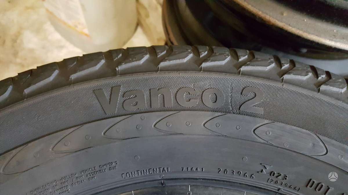 Continental Vanco2, летние 215/65 R16