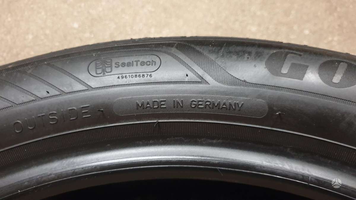 Goodyear EfficientGripPerformance, vasarinės 215/50 R19