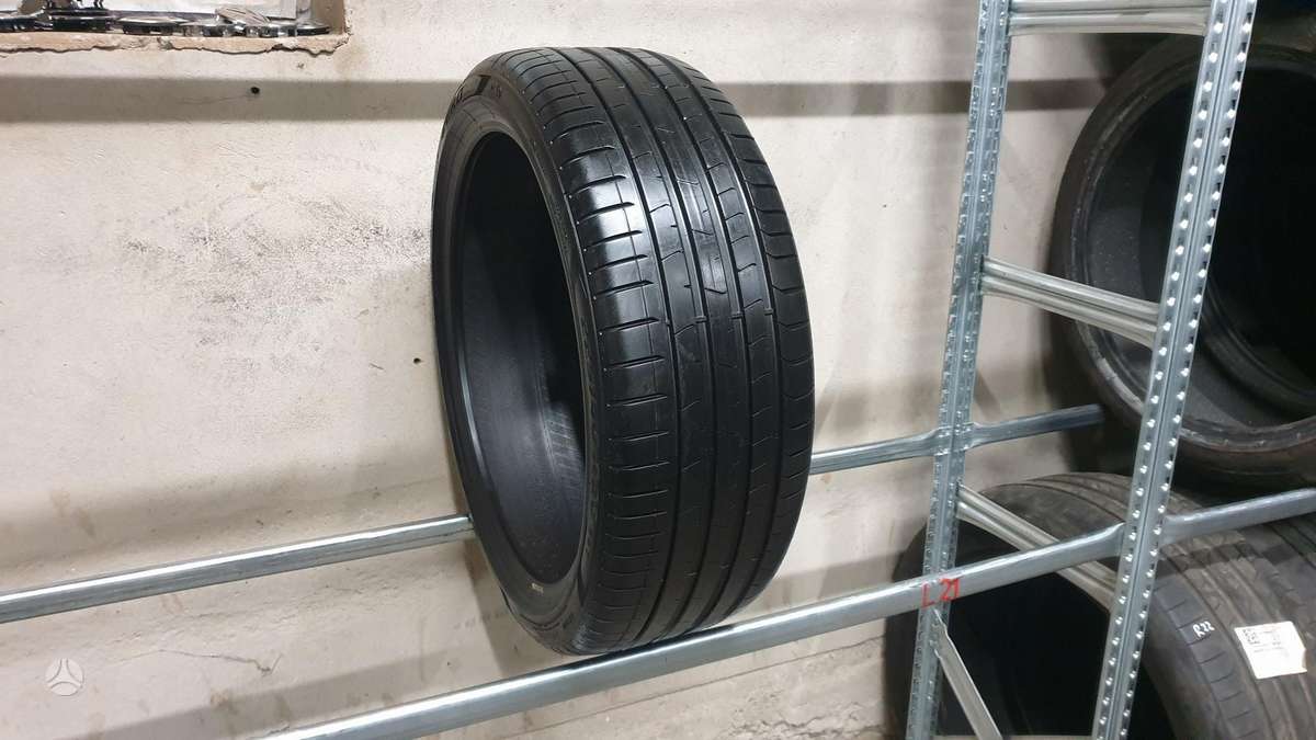 Pirelli PZero TM, летние 225/40 R20