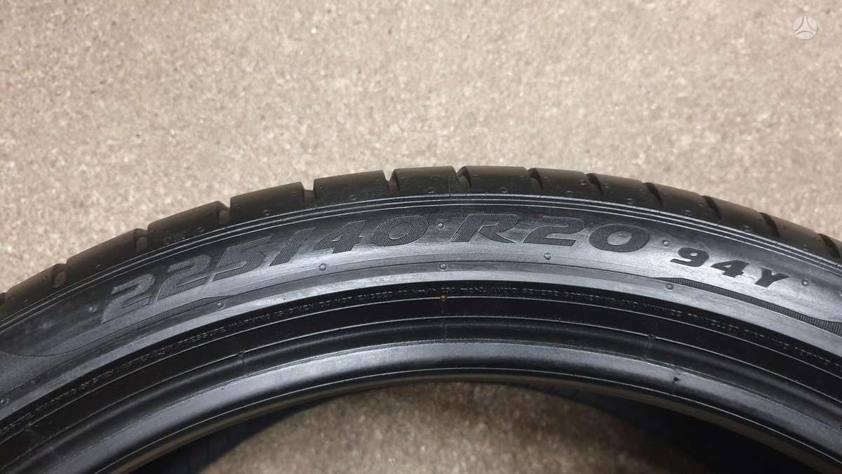 Pirelli PZero TM, летние 225/40 R20