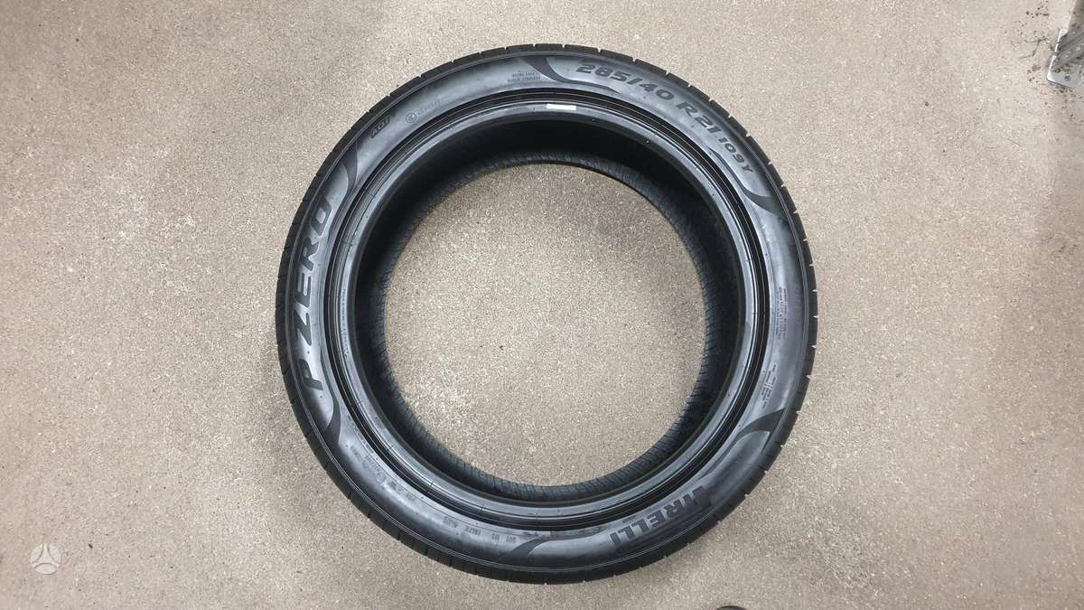 Pirelli PZero TM, summer 285/40 R21