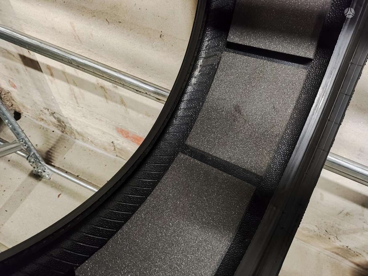 Pirelli PZero TM, летние 275/35 R22