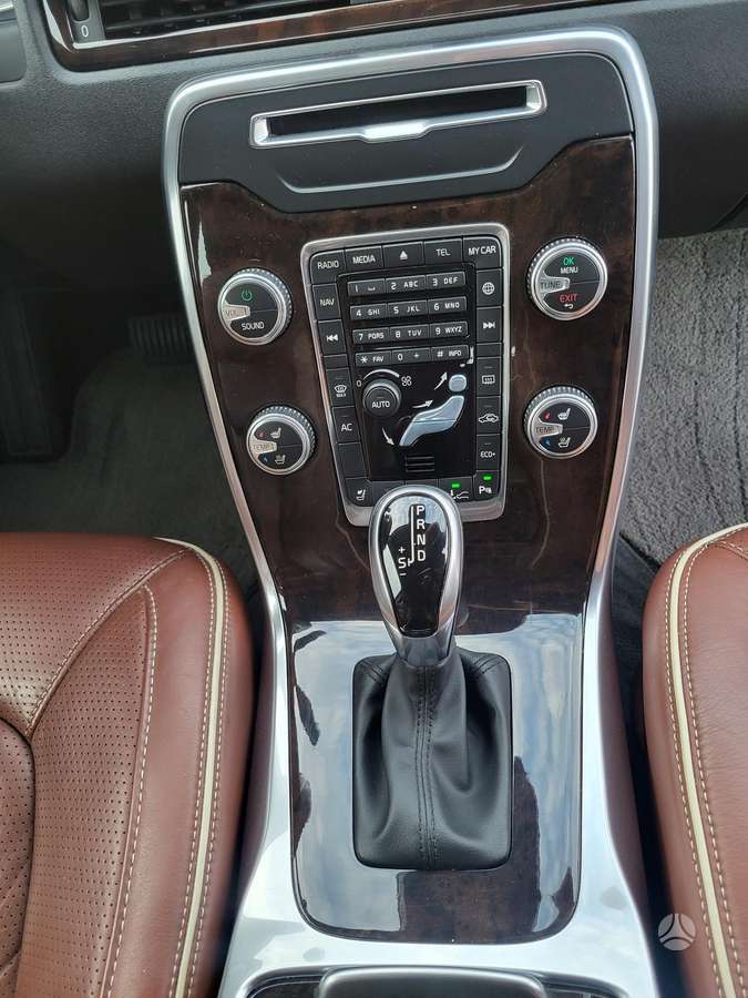 Volvo V70, 2.0 l., universalas