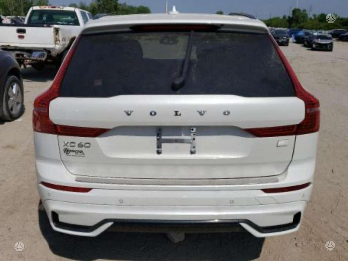Volvo XC60 по частям