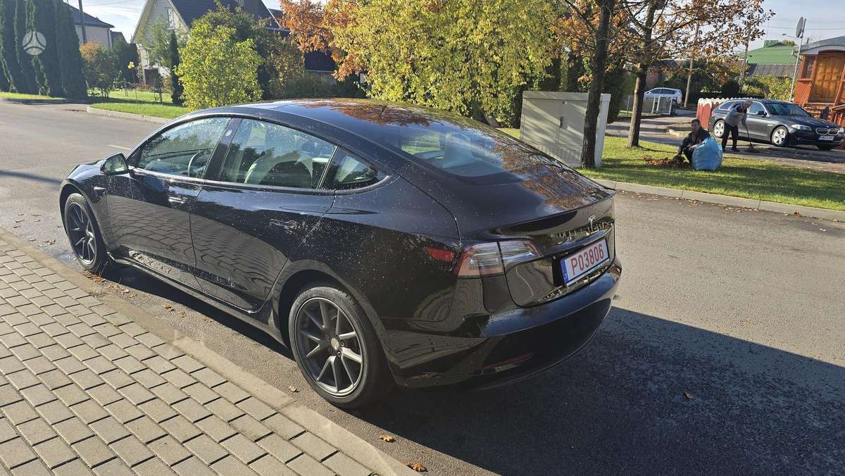 Tesla Model 3, 60 кВт·ч, Хэтчбек