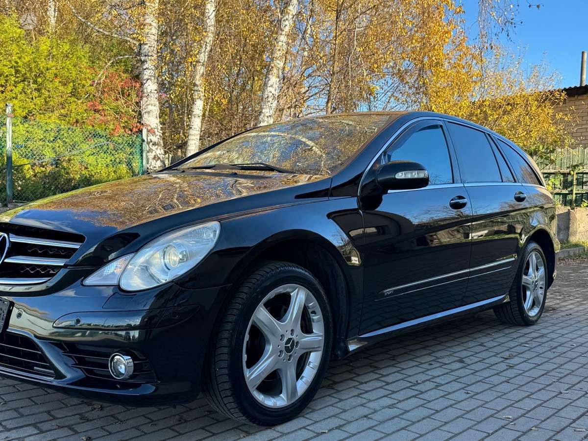 Mercedes-Benz R320