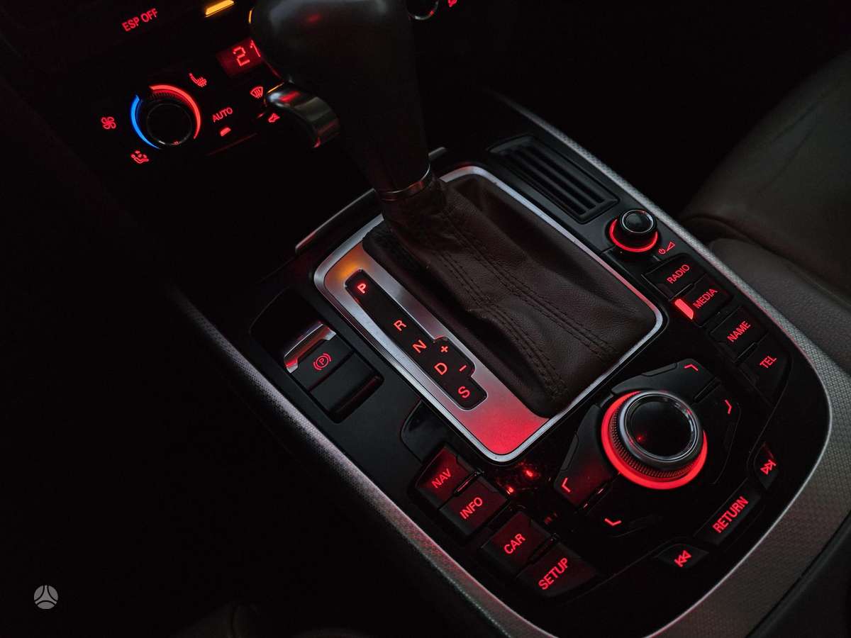Audi A4, 2.0 l., Универсал