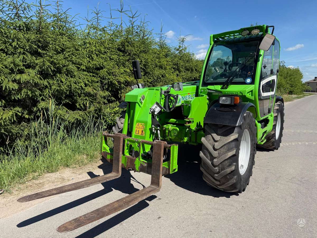 Merlo TF42.7CS-140, telescopic handler