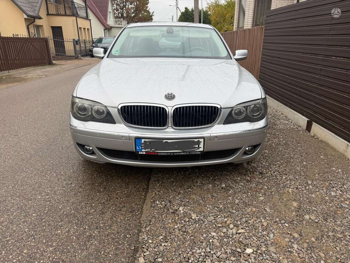 BMW 730
