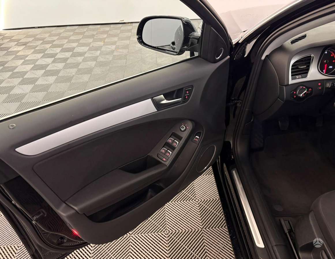 Audi A4, 2.0 l., Универсал
