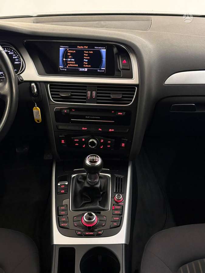 Audi A4, 2.0 l., Универсал