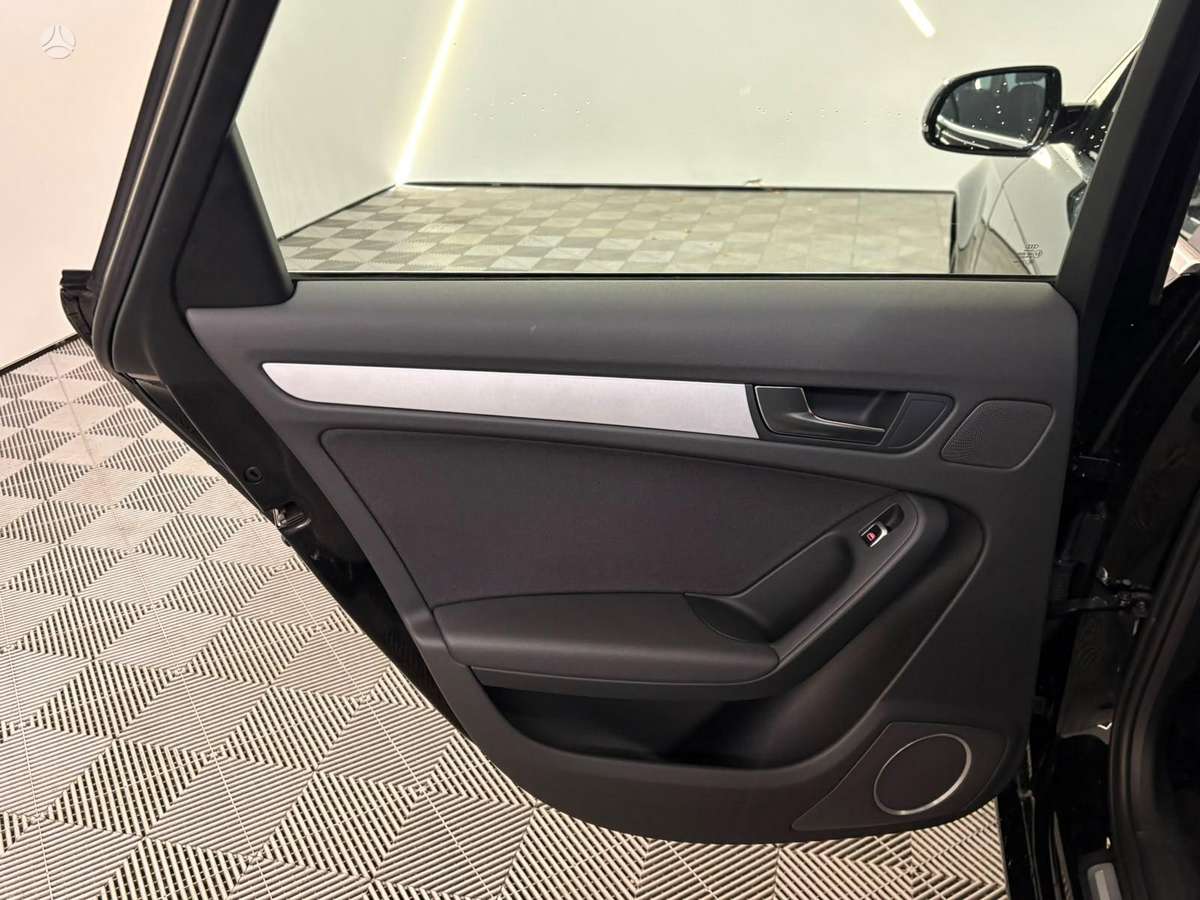 Audi A4, 2.0 l., Универсал