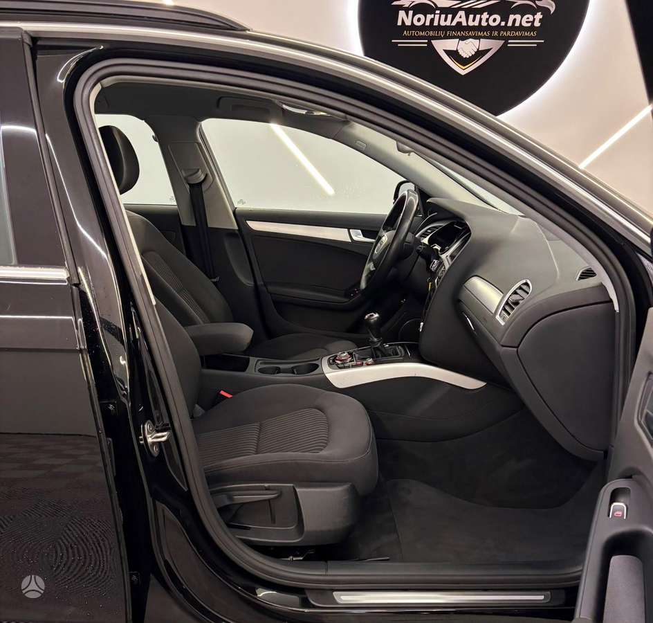 Audi A4, 2.0 l., Универсал