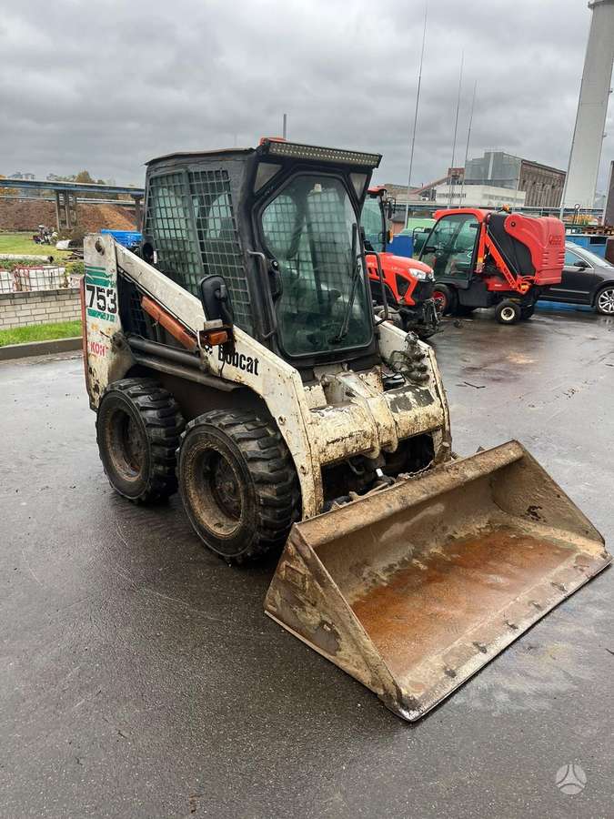 Bobcat 753, mini loaders