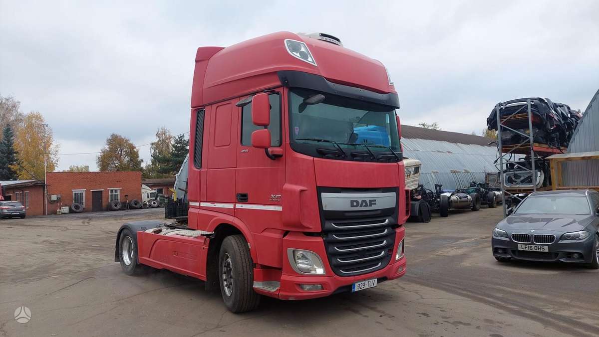 DAF XF460FT, 2 miegamosios vietos