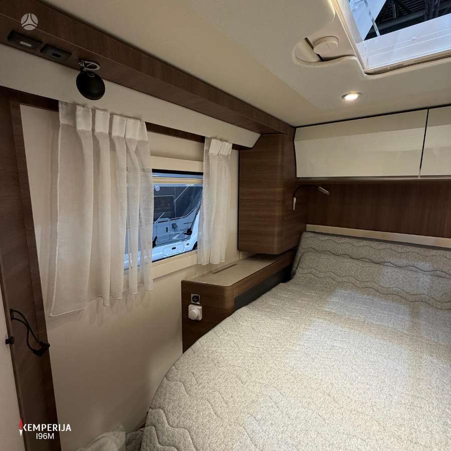 Rapido Distinction, campers