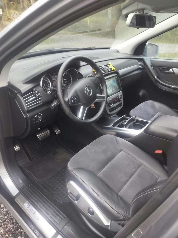 Mercedes-Benz R350