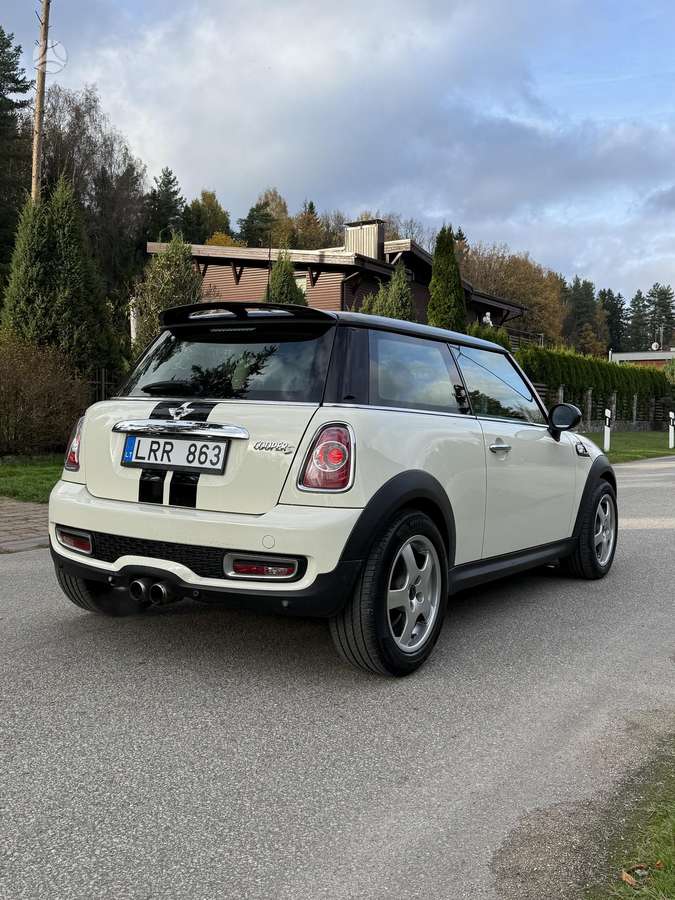 Mini Cooper S, 1.6 l., hatchback