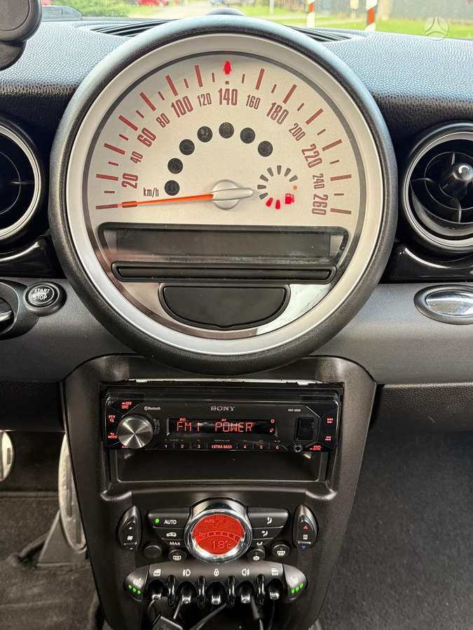 Mini Cooper S, 1.6 l., hatchback