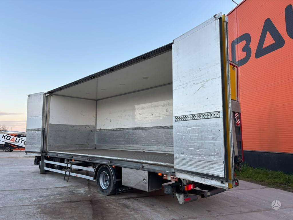 Volvo FL 240 4x2, фургоны-боксы
