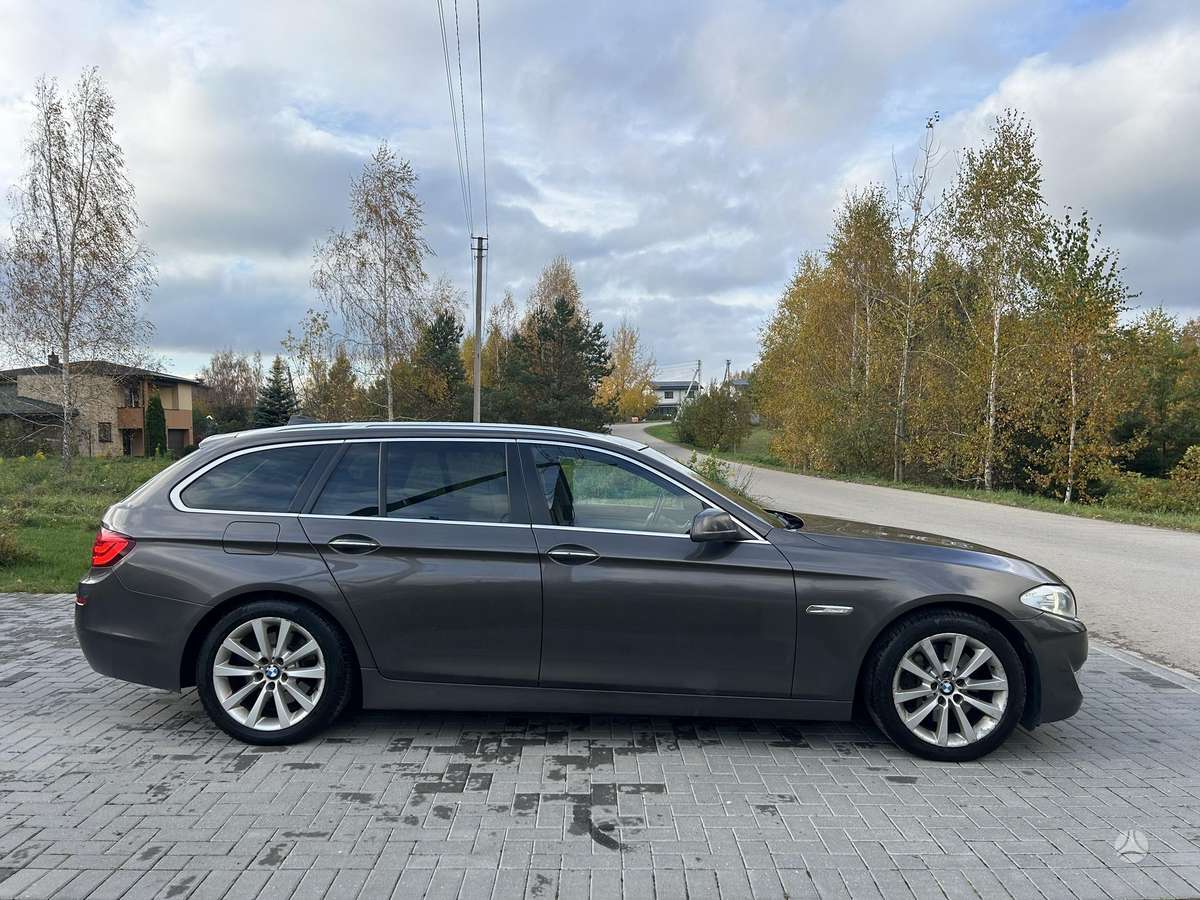 BMW 525, 3.0 l., Универсал
