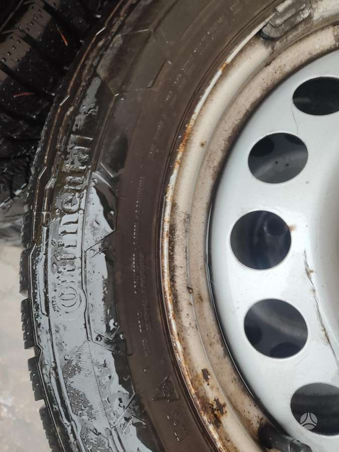 Continental, зимние 225/55 R17