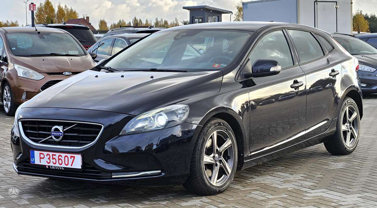 Volvo V40