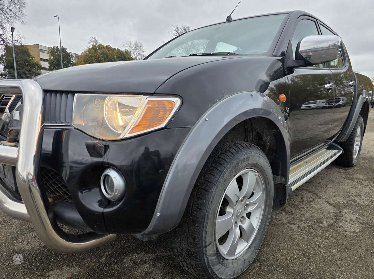 Mitsubishi L200
