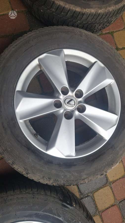 Lexus, lengvojo lydinio, R17