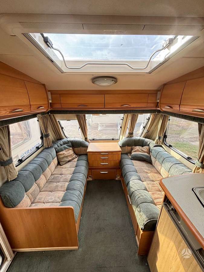 Swift 500SE, caravans