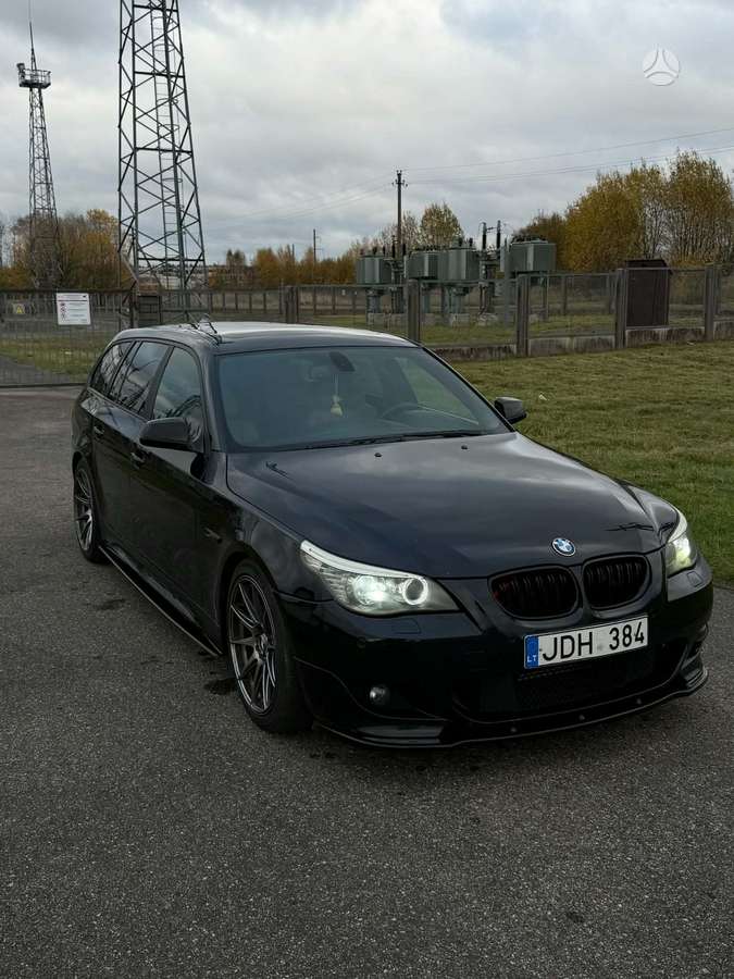 BMW 530